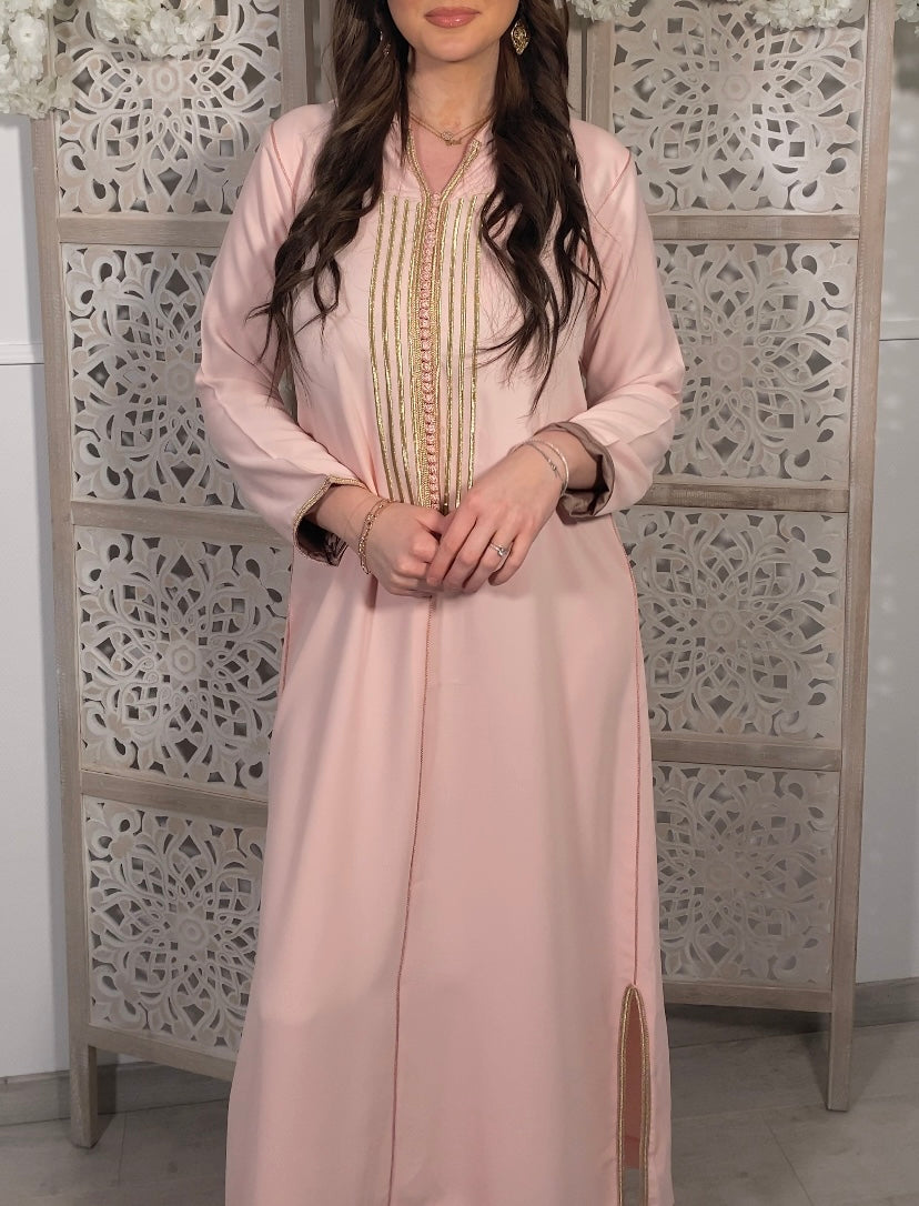 Jellaba Sahra, Rose