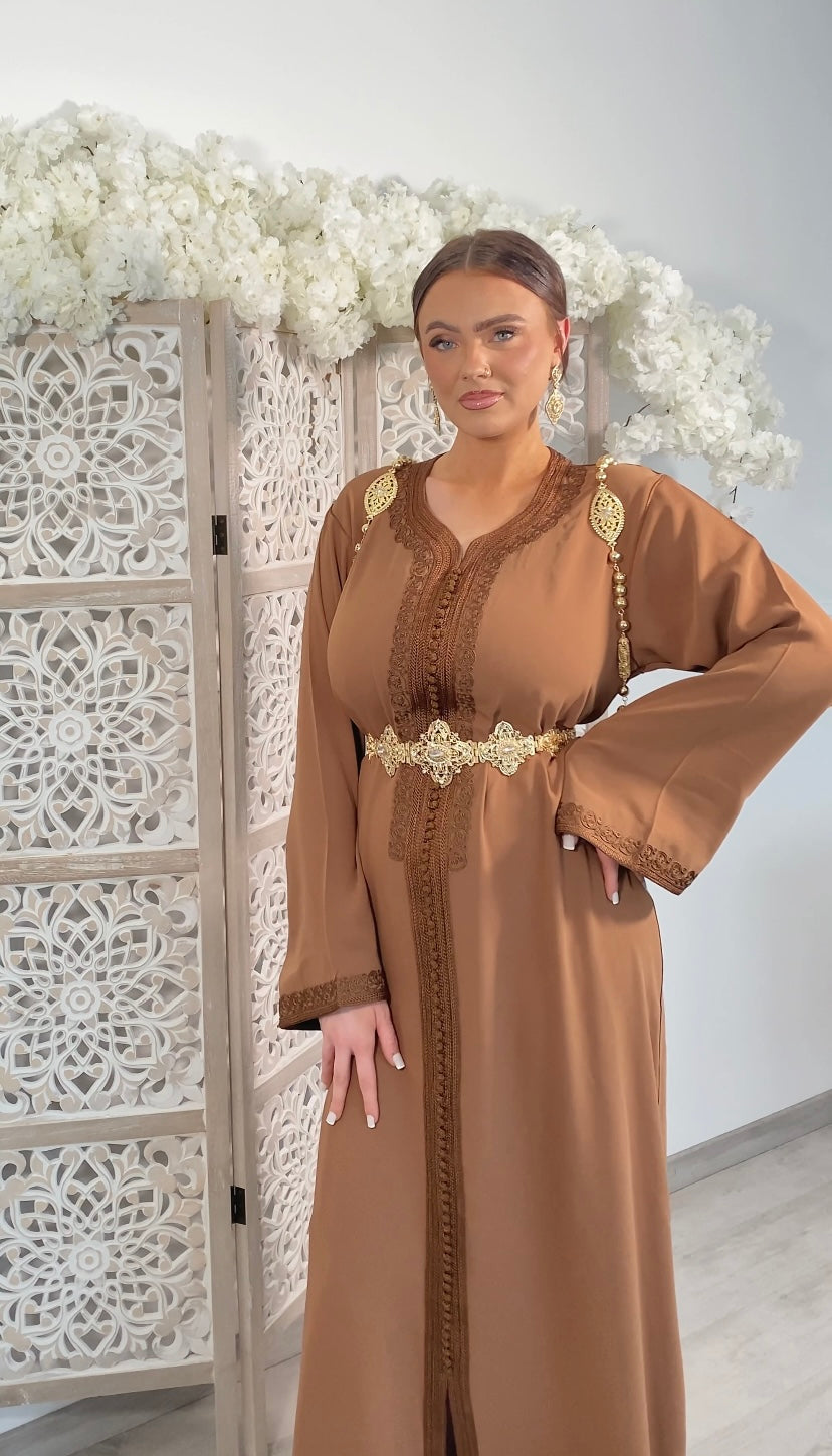Caftan Rajaa, Camel